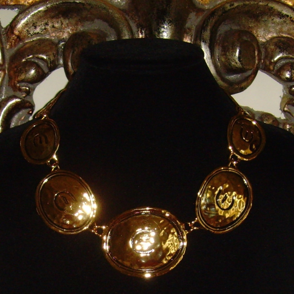 Elizabeth Taylor Coastal Necklace